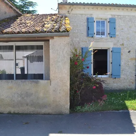 La Maison Charentaise Сasa de vacaciones Saint-Simon-de-Pellouaille