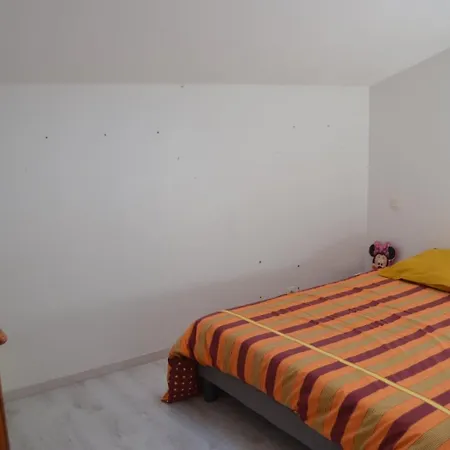 Сasa de vacaciones La Maison Charentaise Saint-Simon-de-Pellouaille