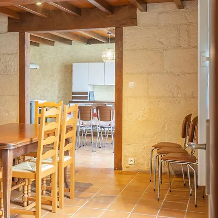 La Maison Charentaise Holiday home Saint-Simon-de-Pellouaille